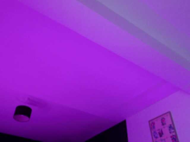 EmilyxJames's BongaCams show and profile