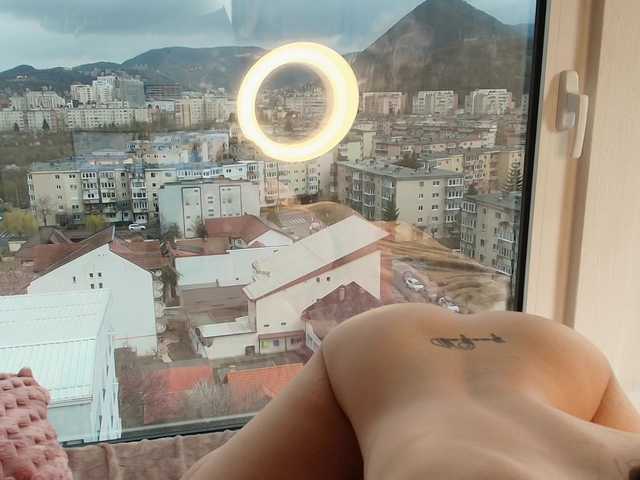 EmilyxJames's BongaCams profile