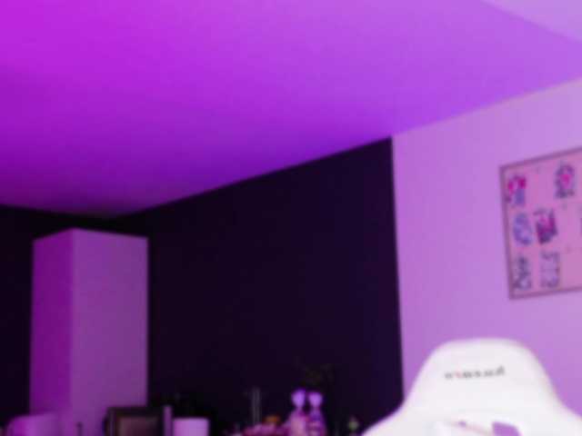  EmilyxJames chat room