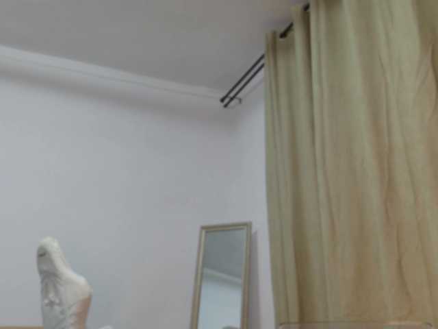  EmilyxJames chat room