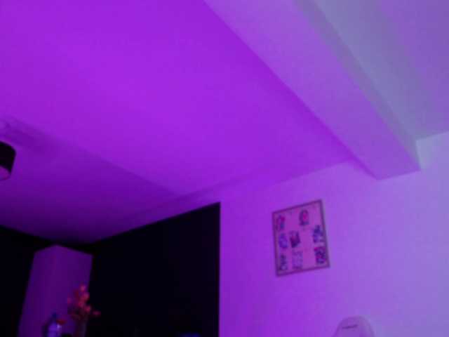 EmilyxJames's BongaCams show and profile