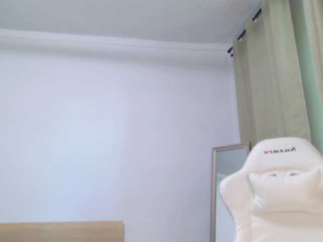  EmilyxJames chat room