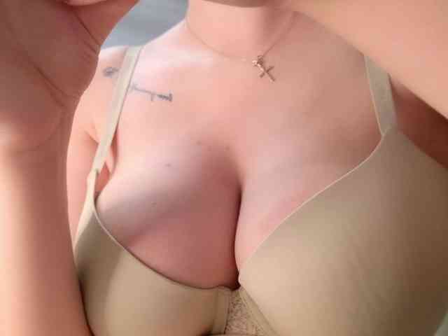 EmilyxJames webcam