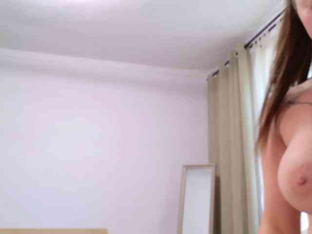 EmilyxJames webcam
