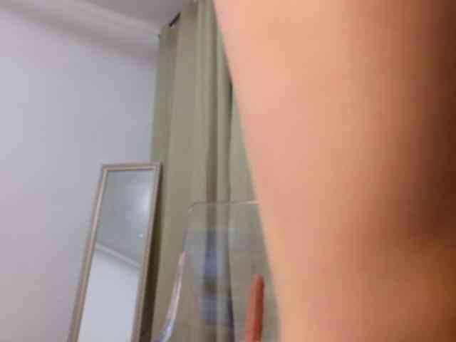 EmilyxJames webcam