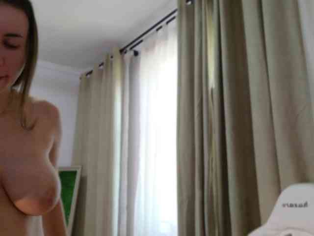 EmilyxJames webcam