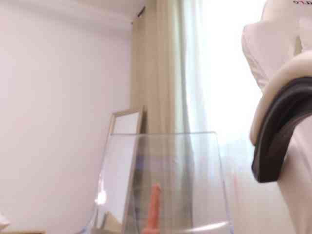 EmilyxJames webcam