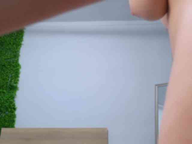 EmilyxJames webcam