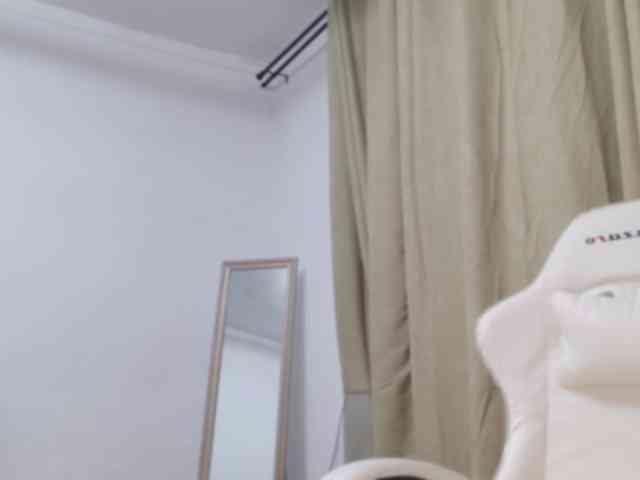 EmilyxJames webcam
