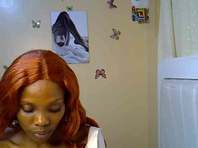 Berrykei bongacams