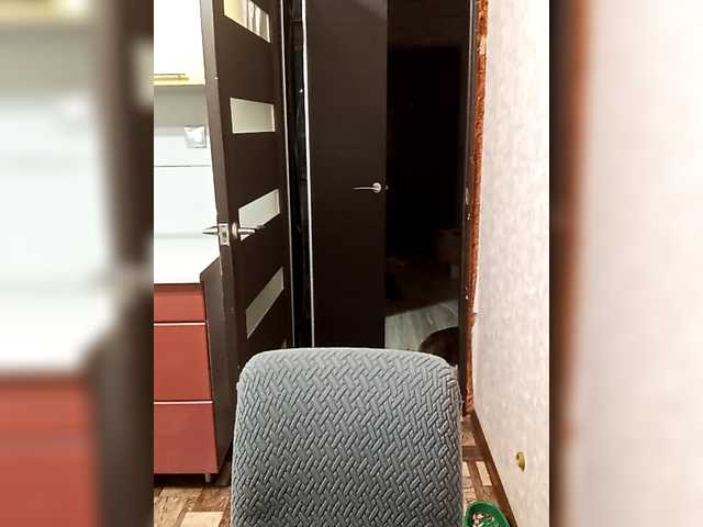 EVA2311's BongaCams show and profile