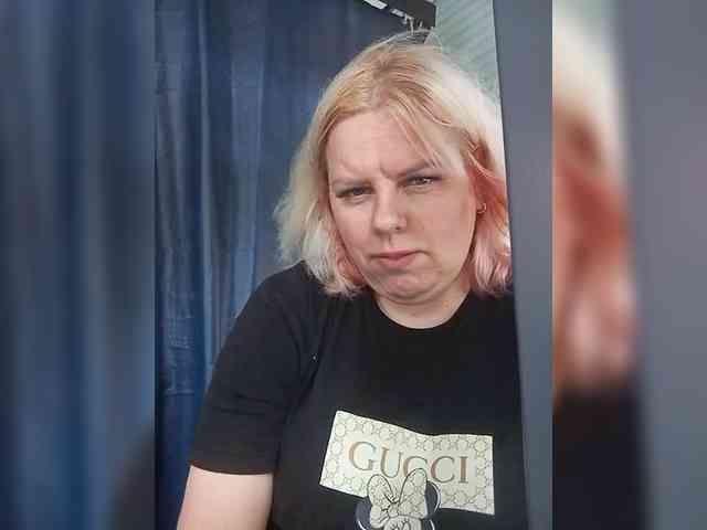 blondy_girl1499 webcam