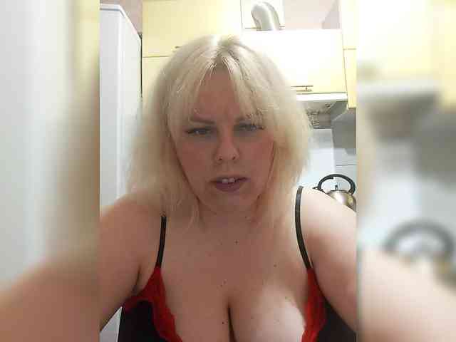 blondy_girl1499 webcam