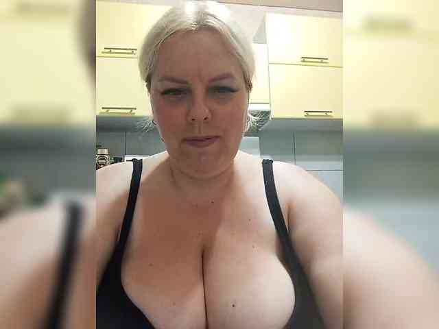 blondy_girl1499 webcam