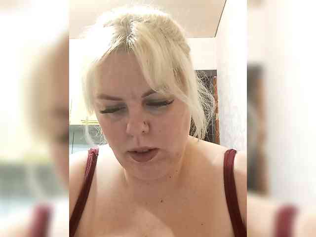 blondy_girl1499 webcam