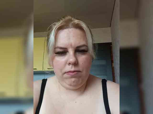 blondy_girl1499 webcam