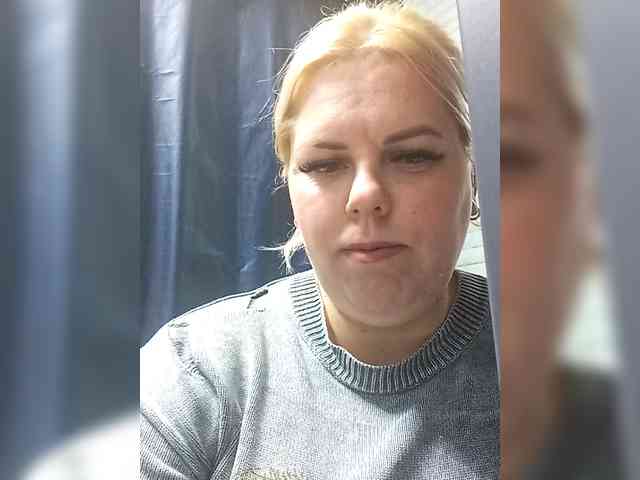 blondy_girl1499 webcam