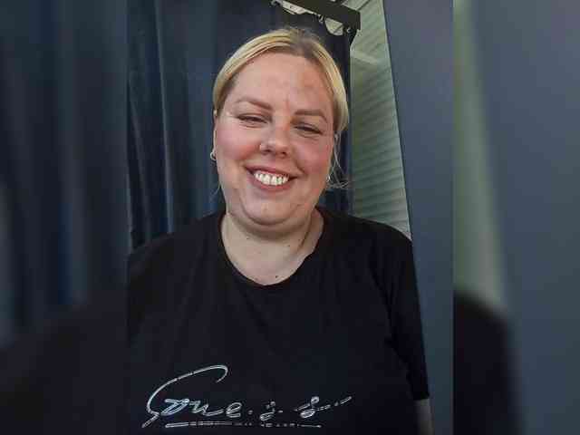 blondy_girl1499 webcam