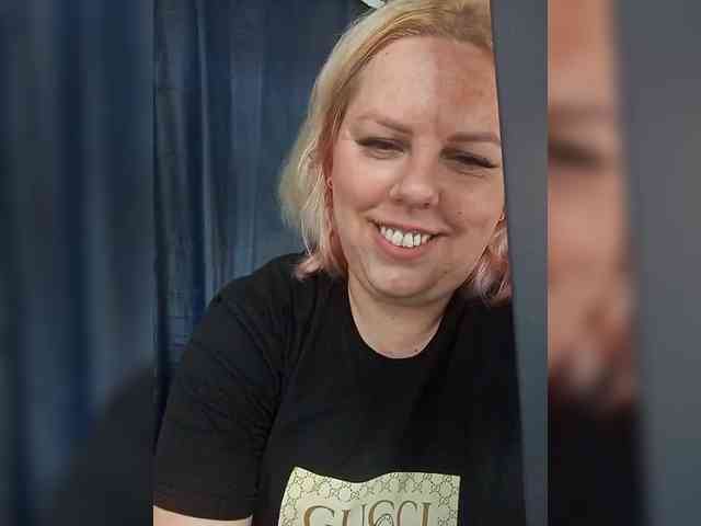 blondy_girl1499 webcam