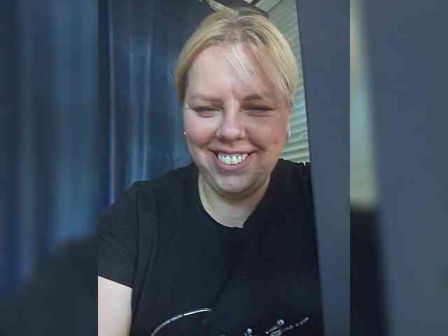 blondy_girl1499 webcam