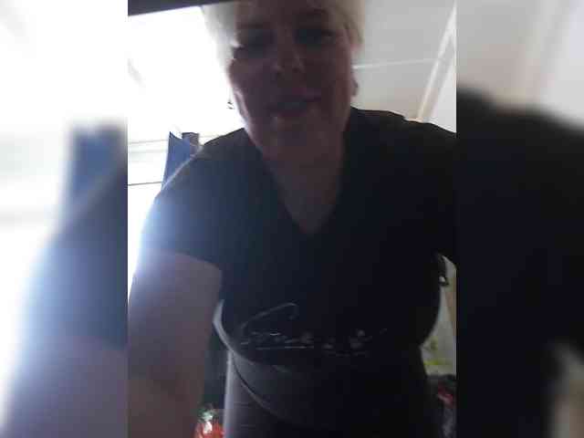 blondy_girl1499 webcam