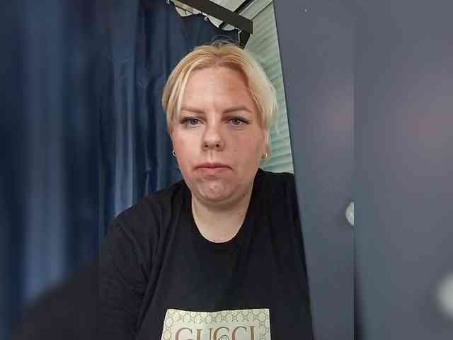 blondy_girl1499 webcam