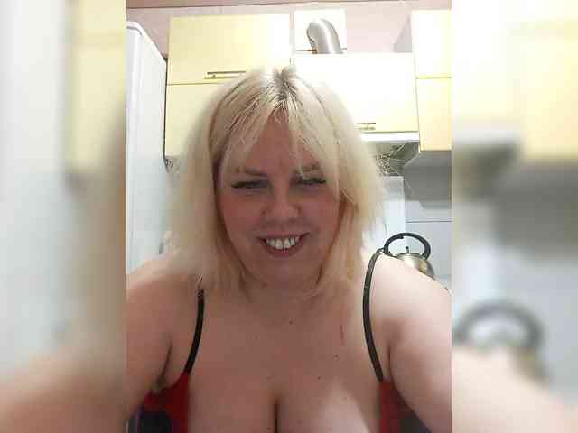 blondy_girl1499 webcam