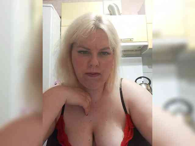 blondy_girl1499 webcam