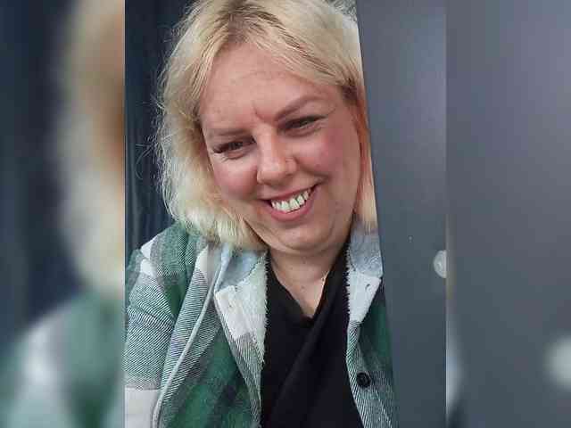 blondy_girl1499 webcam
