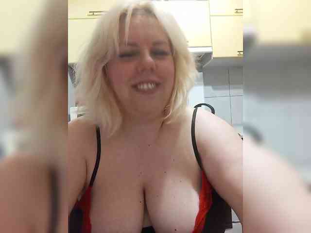 blondy_girl1499 webcam