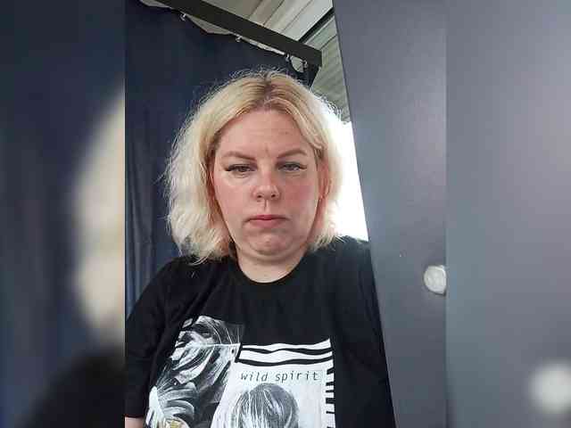 Anna1499 webcam