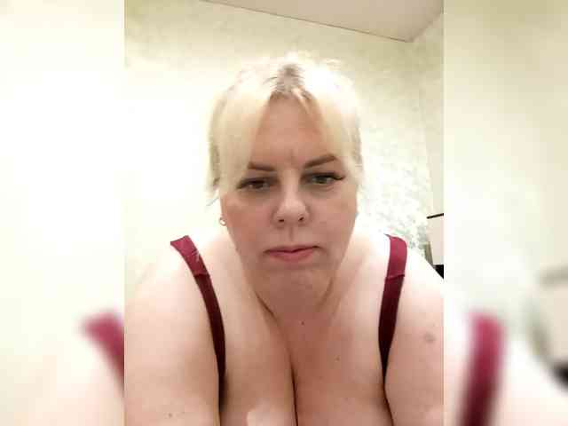 blondy_girl1499 webcam