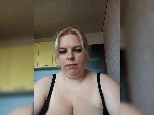 blondy_girl1499 webcam