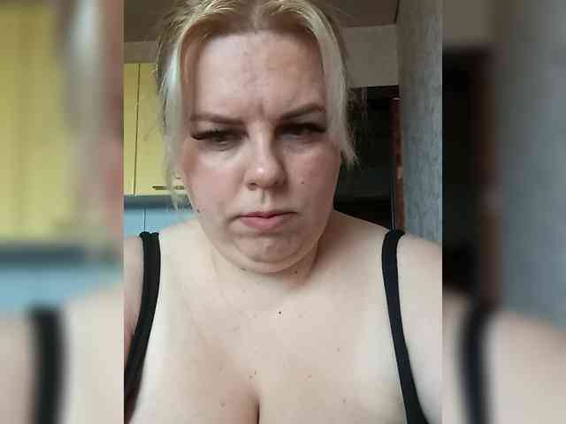 blondy_girl1499 webcam