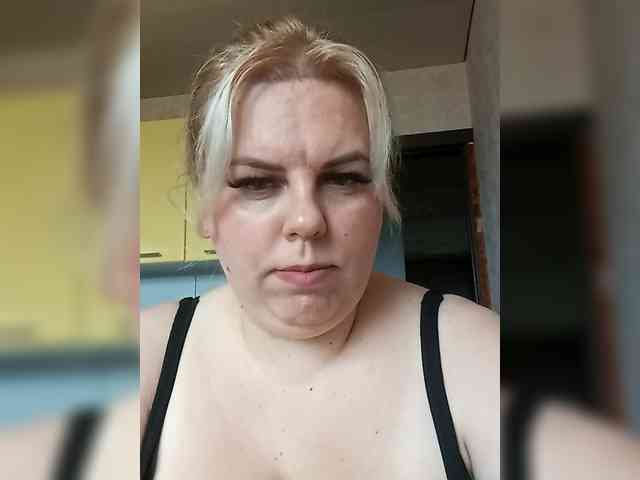 blondy_girl1499 webcam