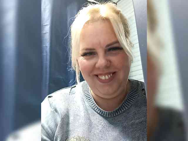 blondy_girl1499 webcam