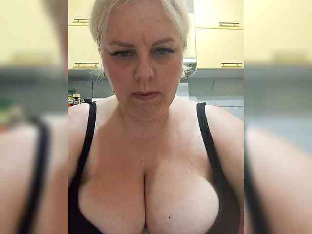 blondy_girl1499 webcam