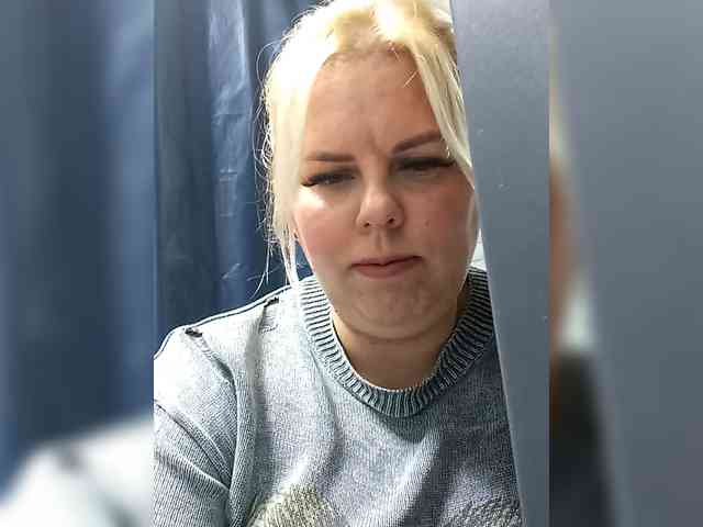 blondy_girl1499 webcam
