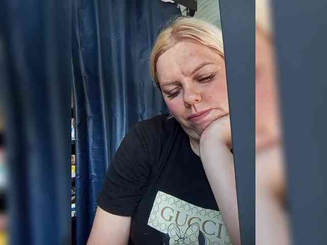blondy_girl1499 webcam
