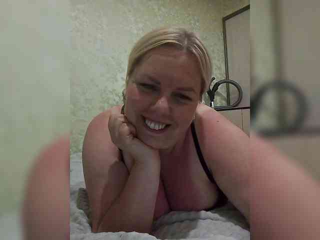 blondy_girl1499 webcam