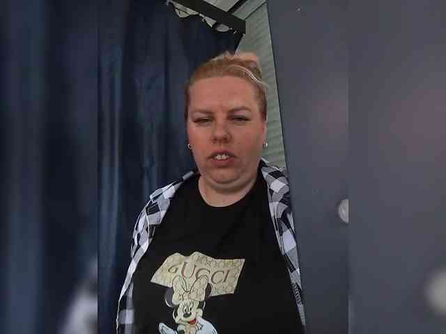 blondy_girl1499 webcam