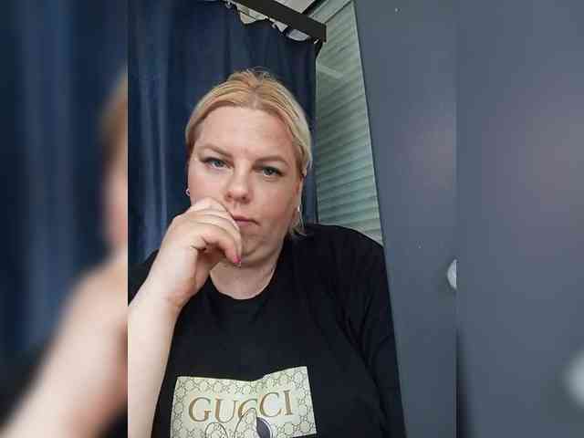 blondy_girl1499 webcam