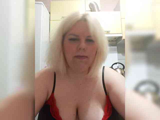 blondy_girl1499 webcam