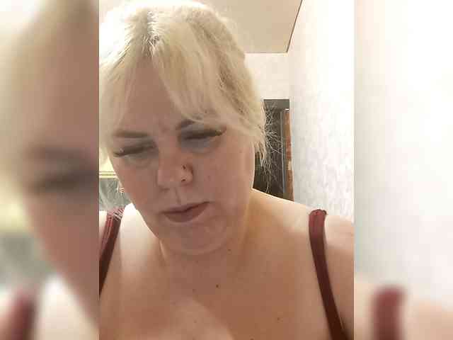 blondy_girl1499 webcam