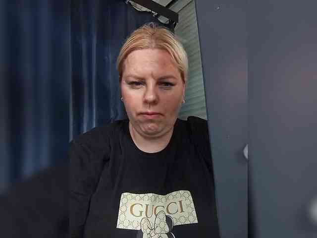 blondy_girl1499 webcam