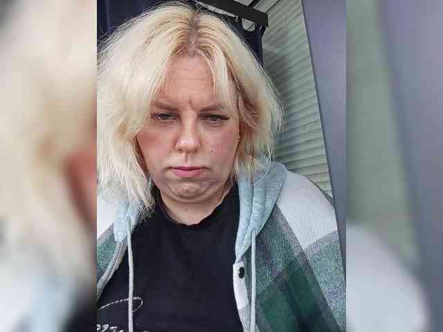blondy_girl1499 webcam