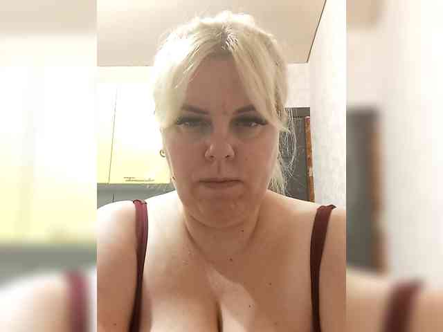 blondy_girl1499 webcam