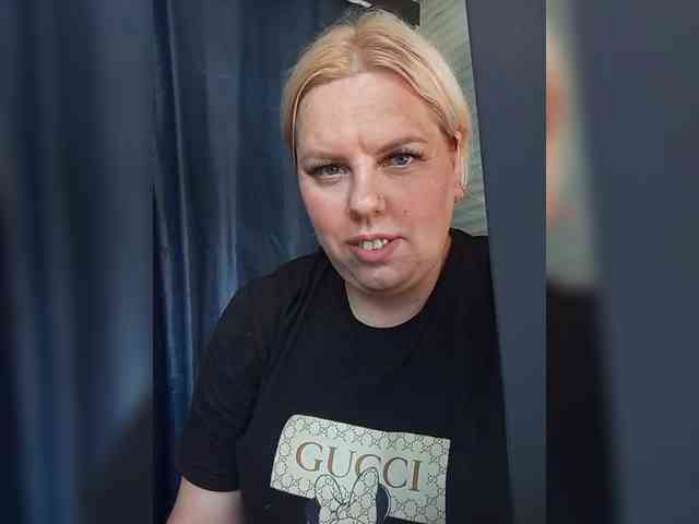 blondy_girl1499 webcam