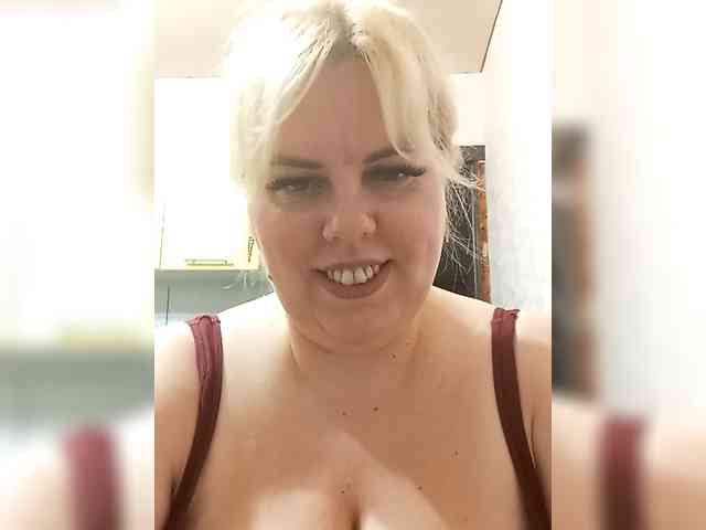 blondy_girl1499 webcam