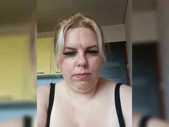 blondy_girl1499 webcam